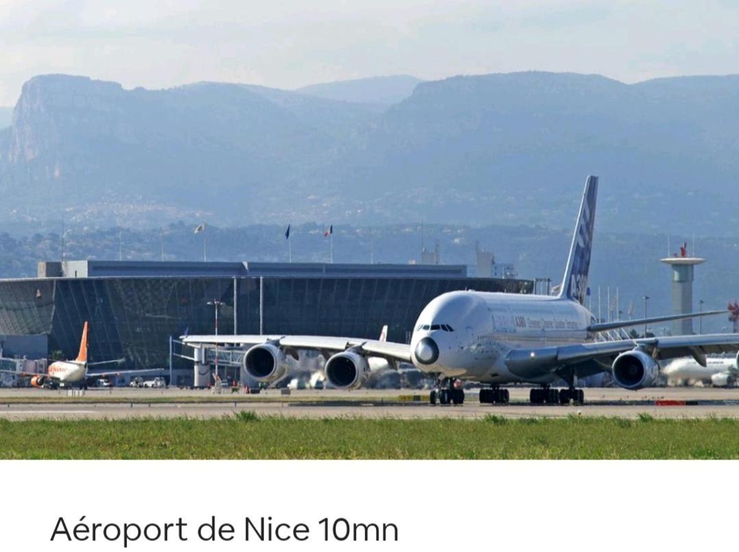 Bel Appartement Les Pieds Dans L'Eau Villeneuve-Loubet Luaran gambar